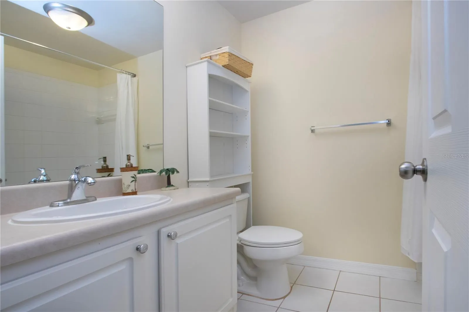 5721 BENTGRASS DR #20-208, #20-208