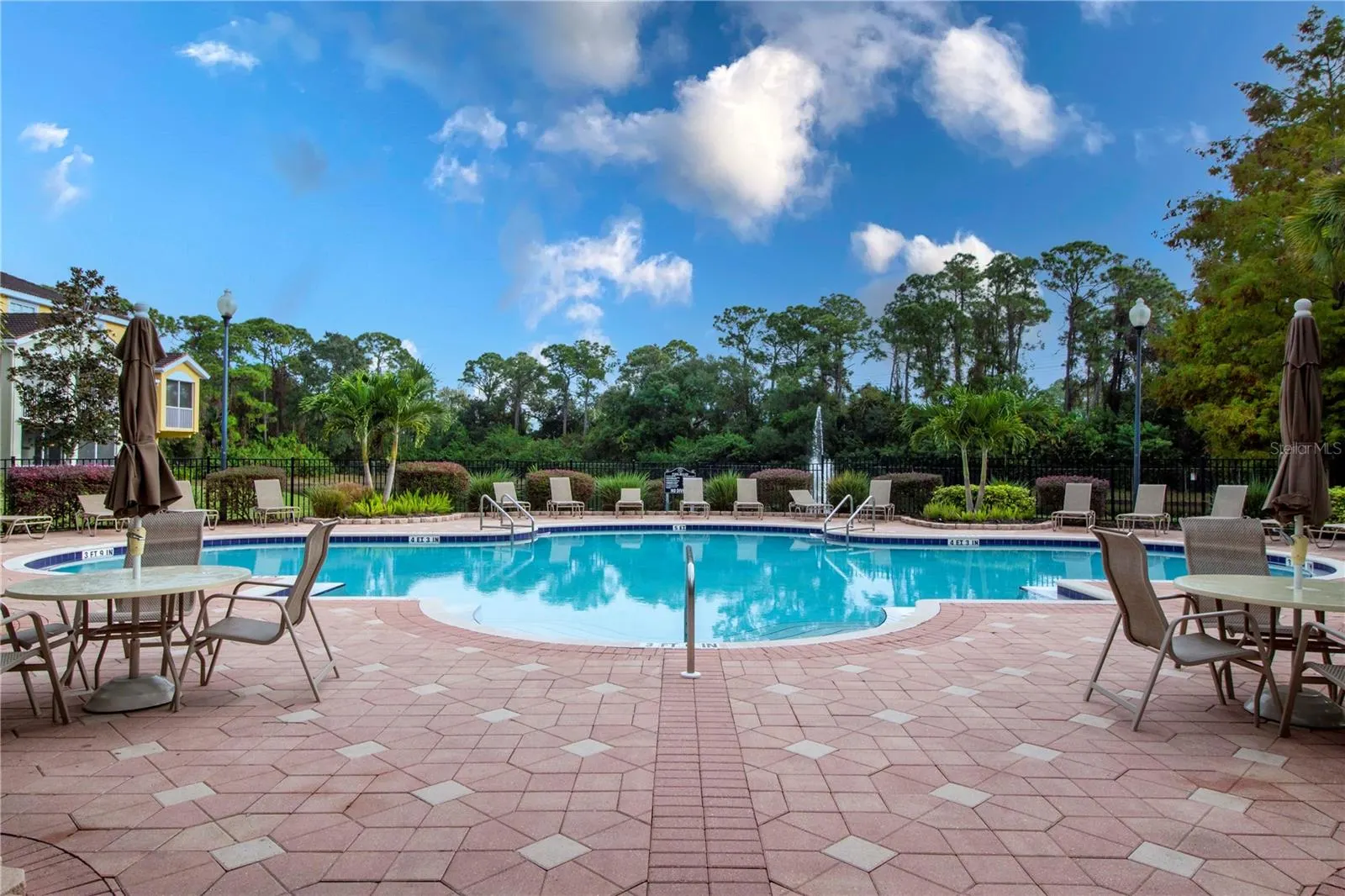5721 BENTGRASS DR #20-208, #20-208