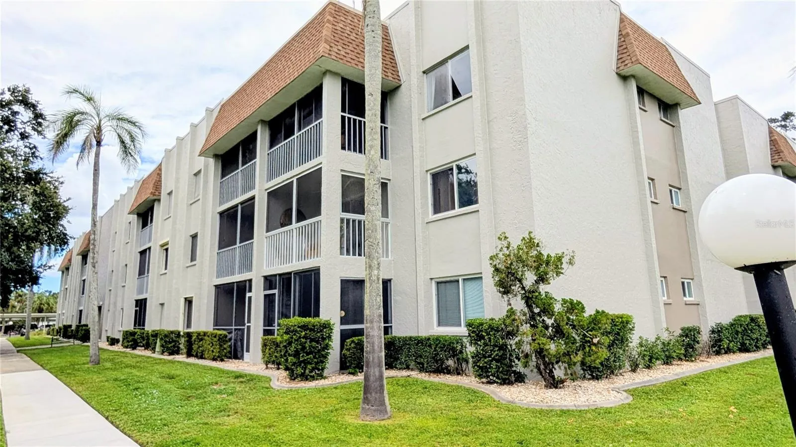 1310 GLEN OAKS DR E #289E, #289E