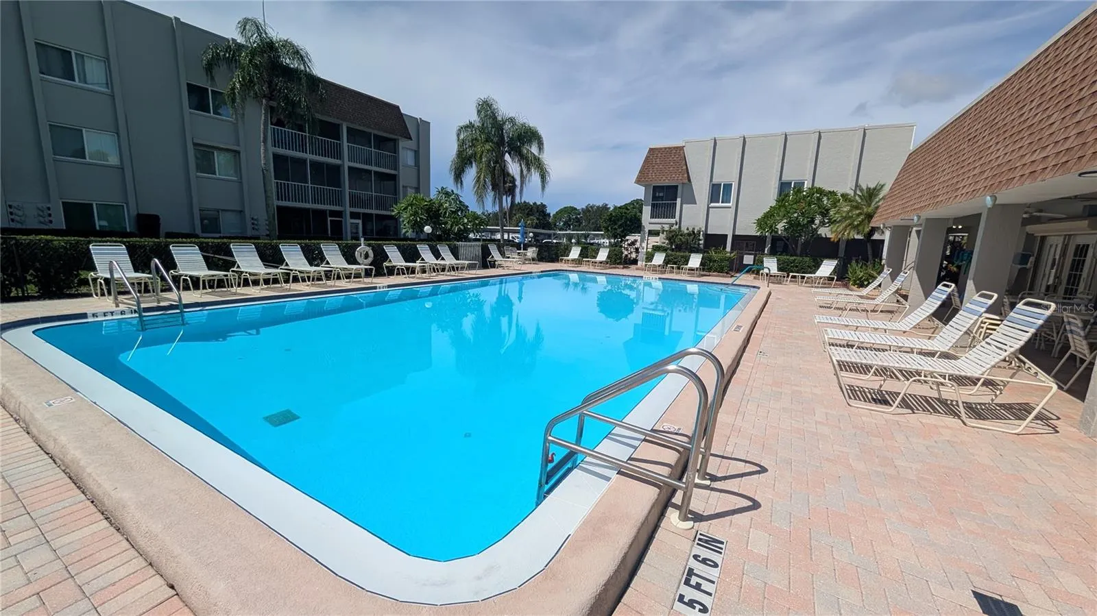 1310 GLEN OAKS DR E #289E, #289E