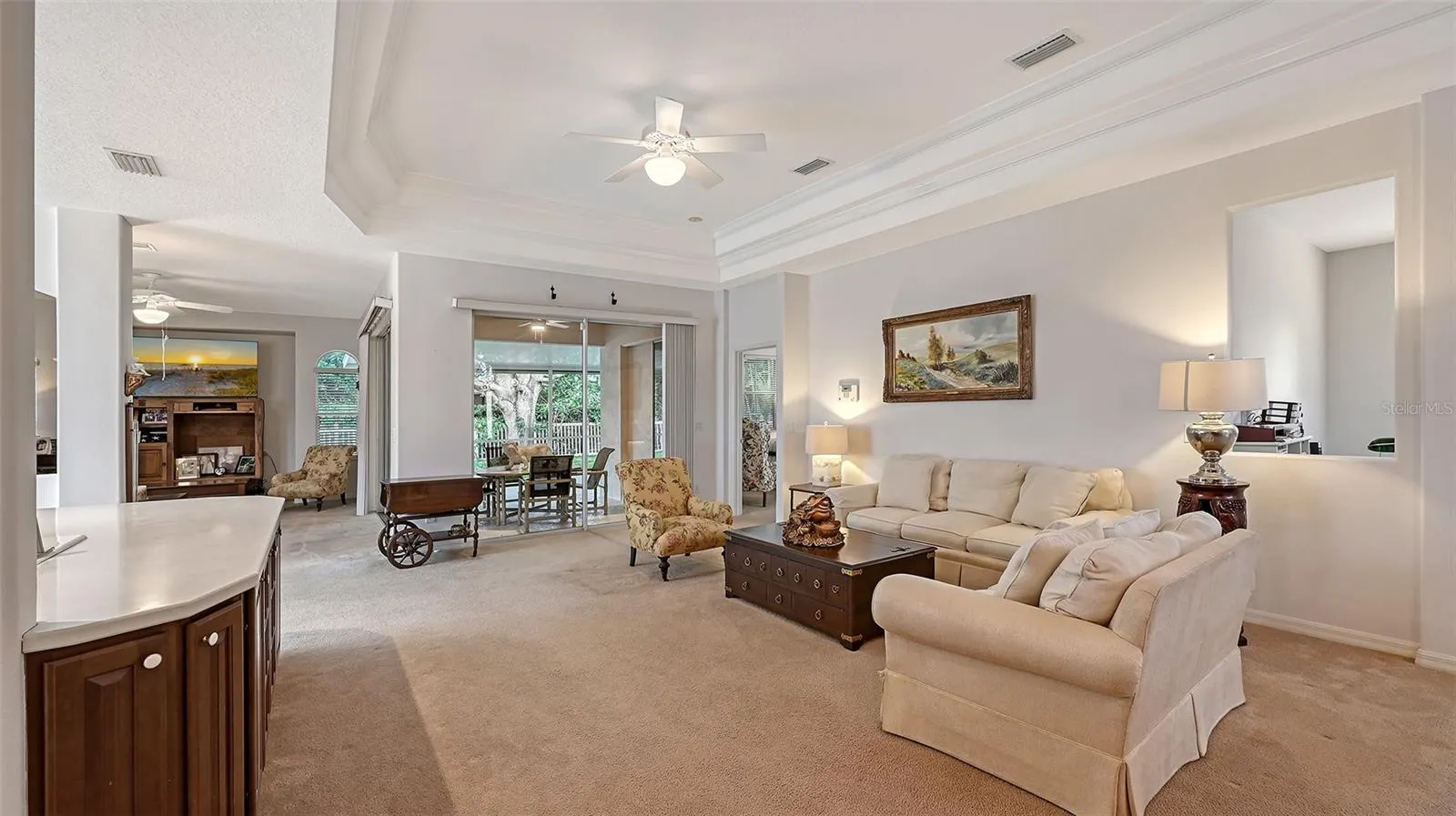 6734 W COUNTRY CLUB LN
