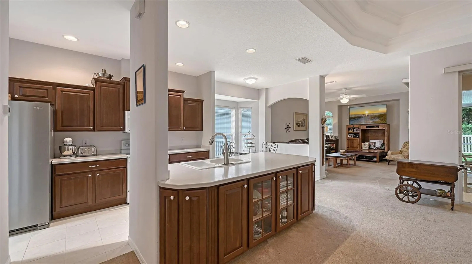 6734 W COUNTRY CLUB LN