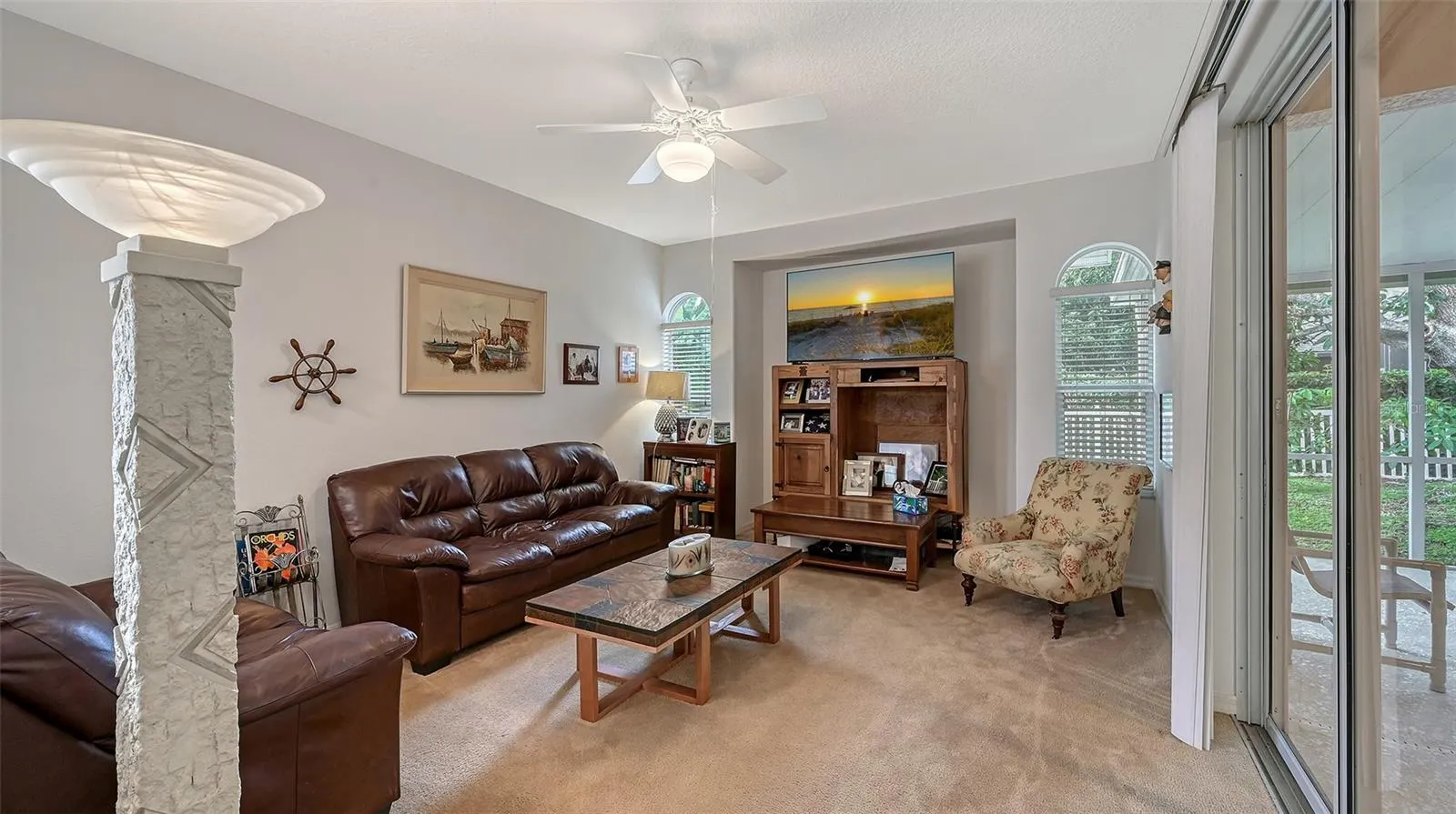 6734 W COUNTRY CLUB LN