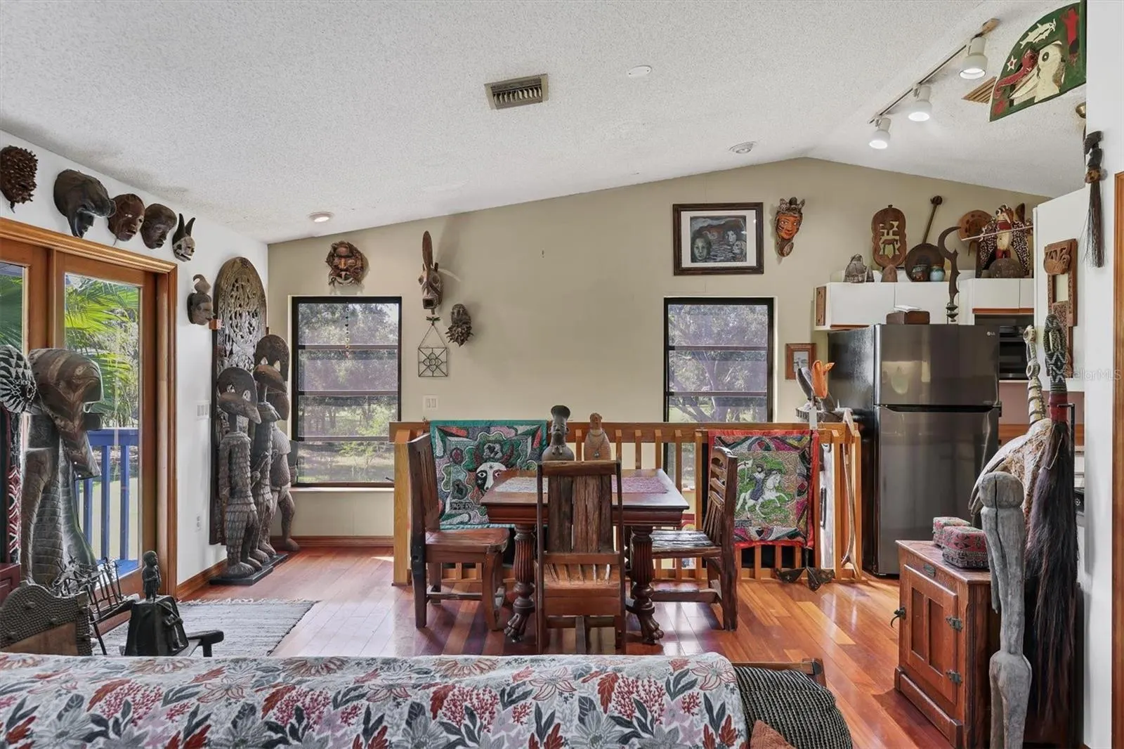 2230 MYAKKA RD