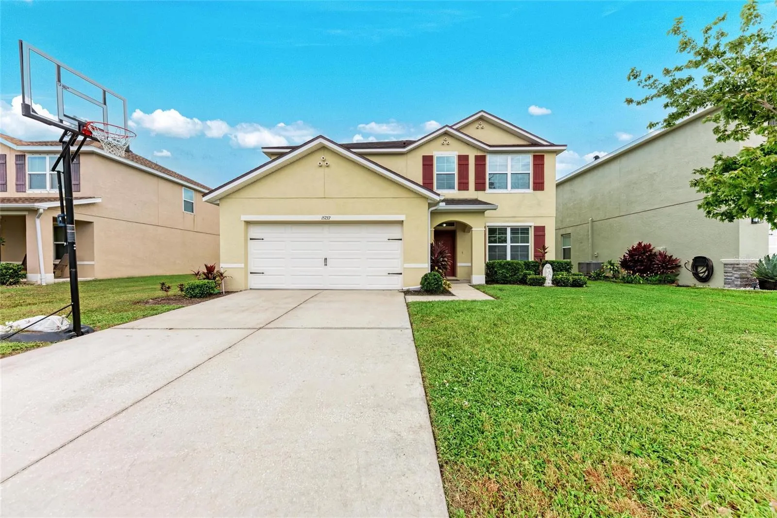 15737 HIGH BELL PL