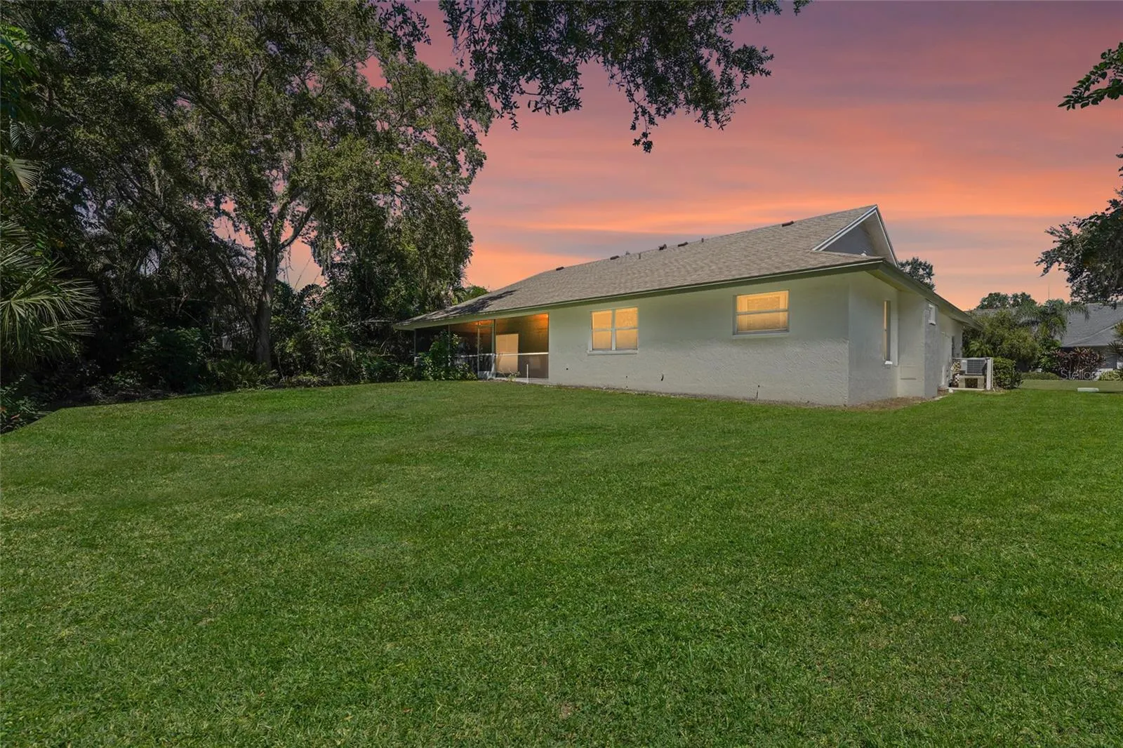 4420 OAK VIEW DR