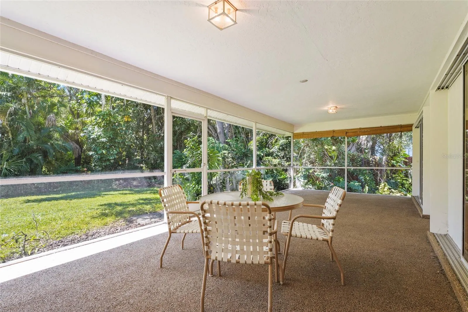 4420 OAK VIEW DR
