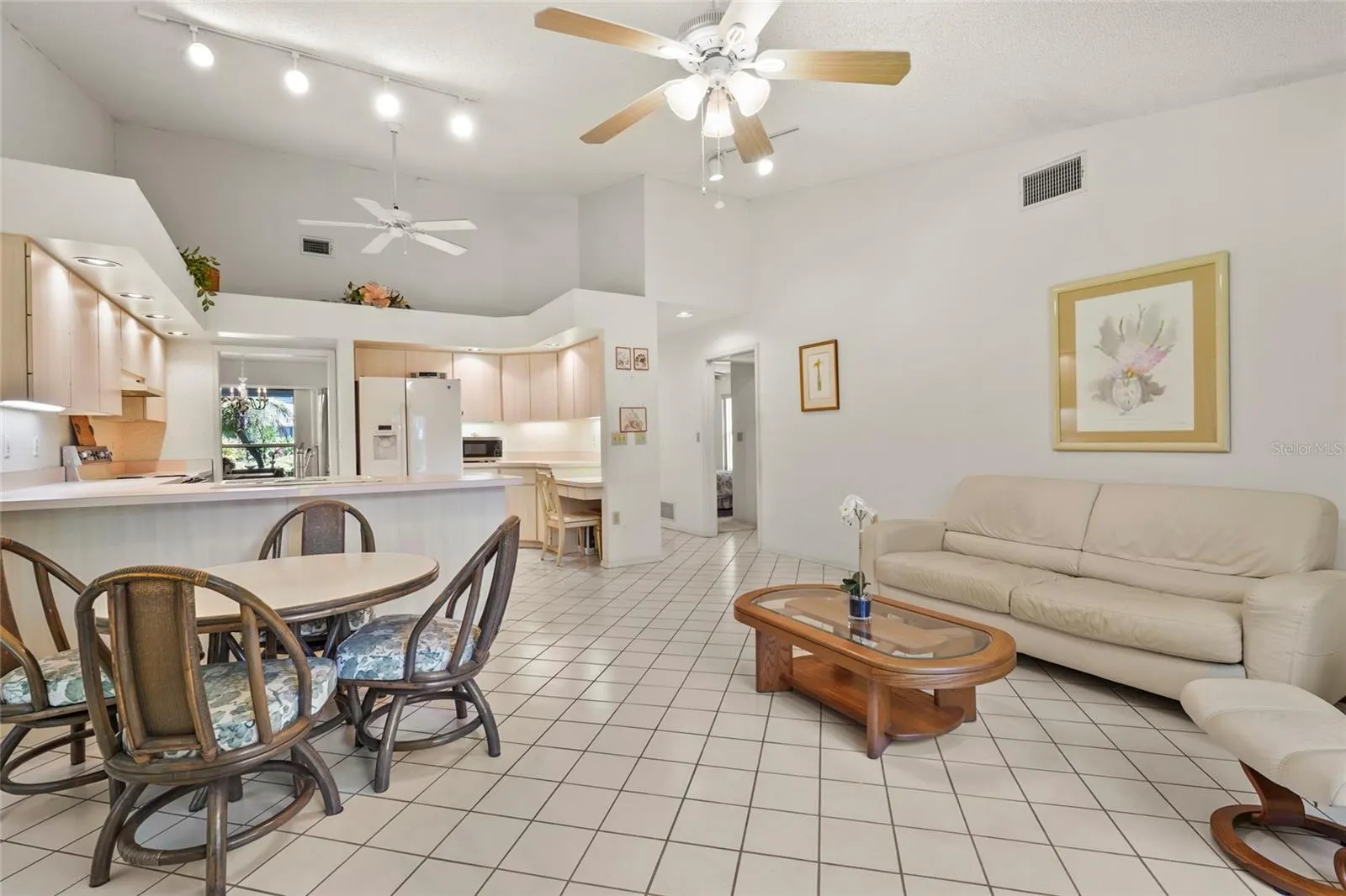4420 OAK VIEW DR