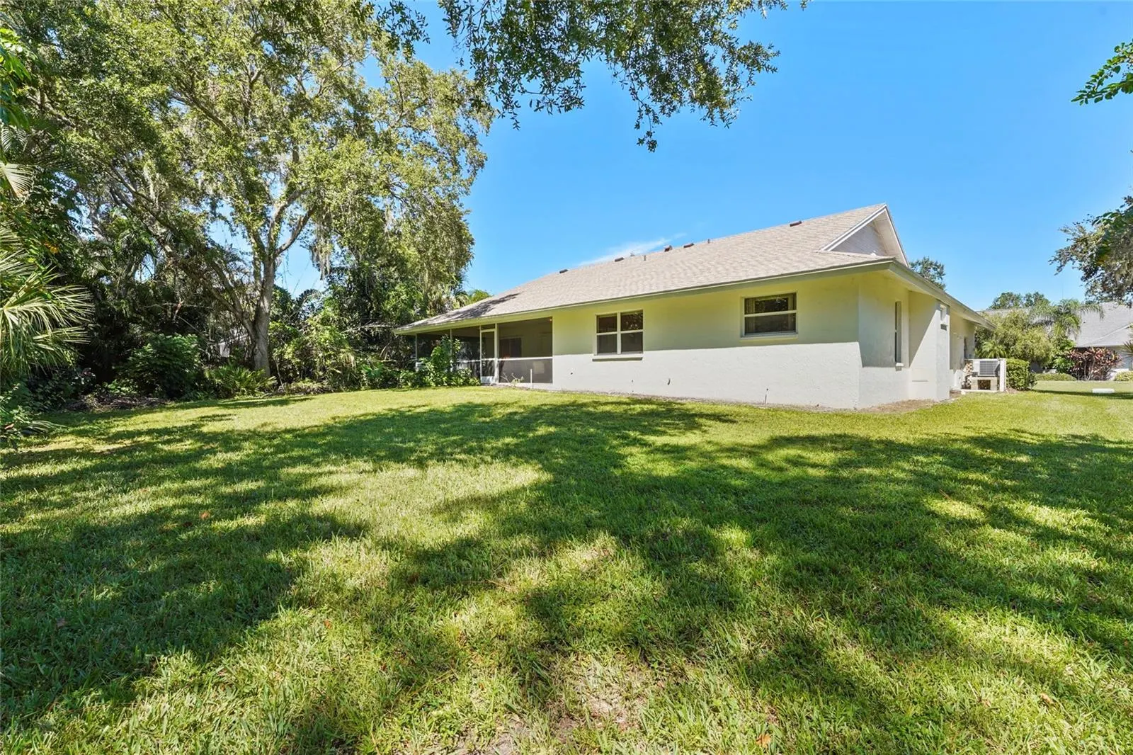 4420 OAK VIEW DR