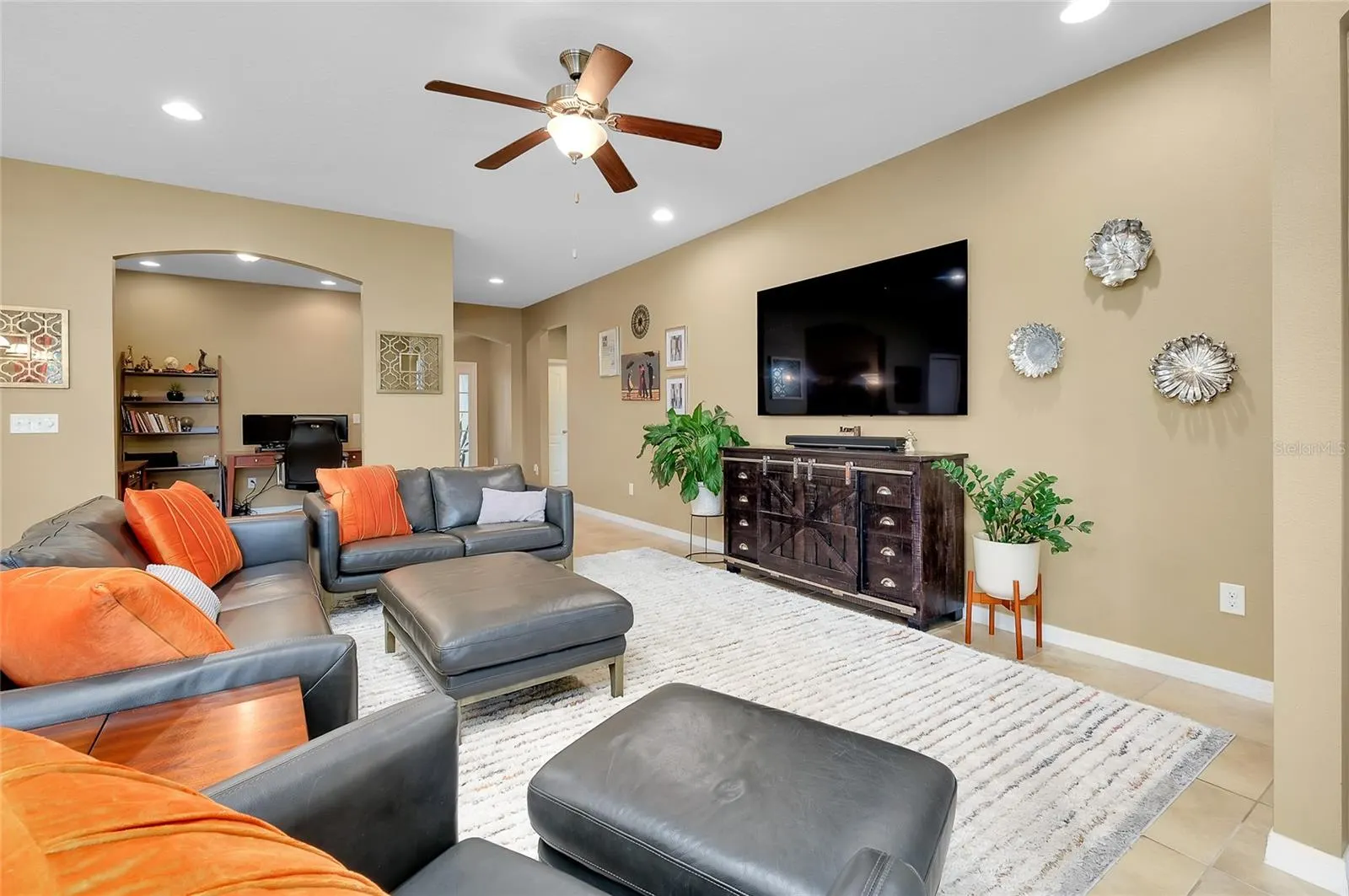 5438 CARTAGENA DR
