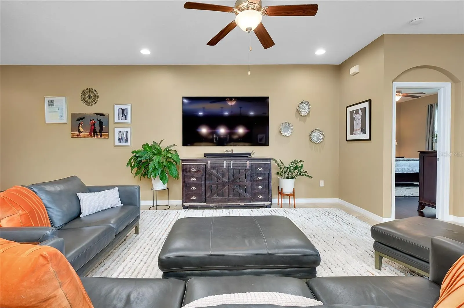 5438 CARTAGENA DR