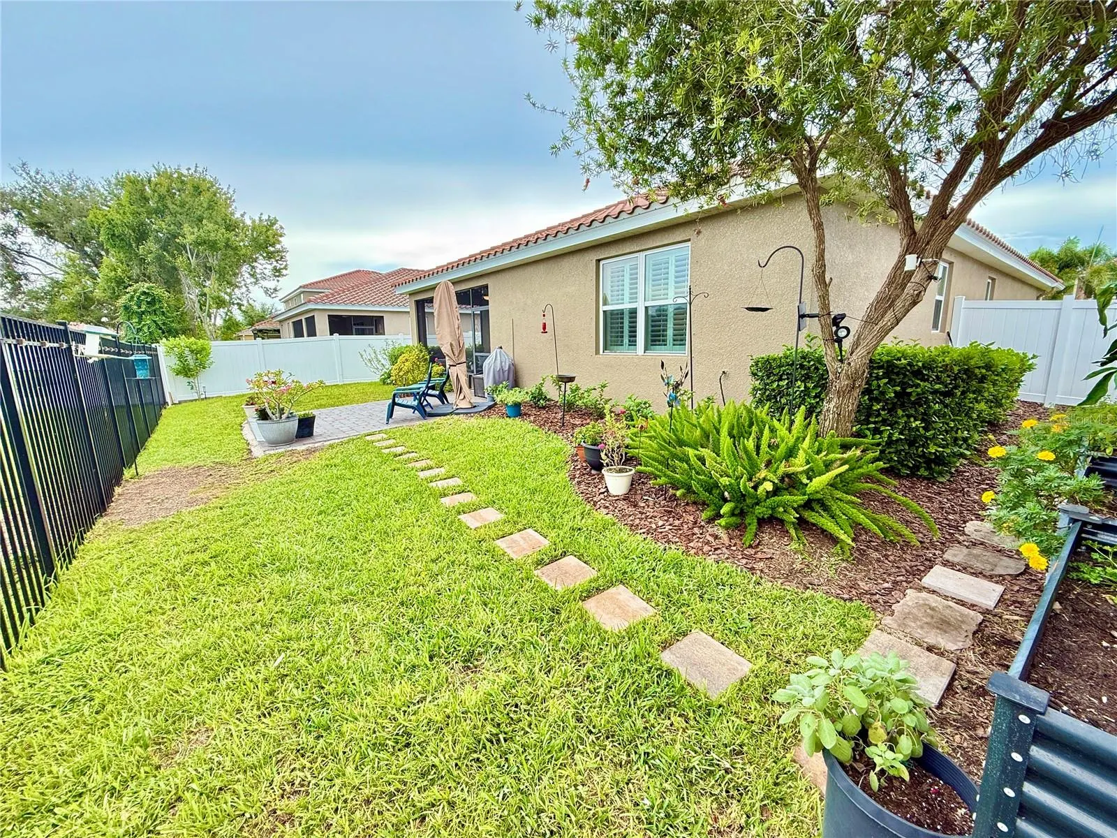 5438 CARTAGENA DR