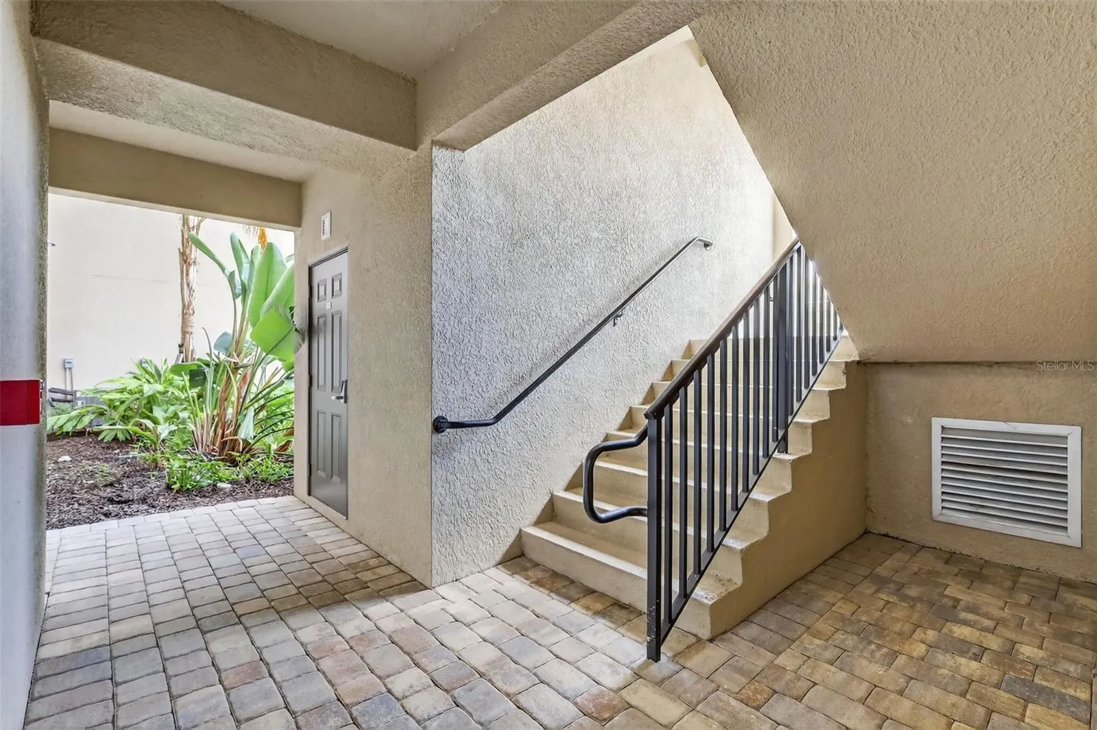 17810 GAWTHROP DR #305, #305