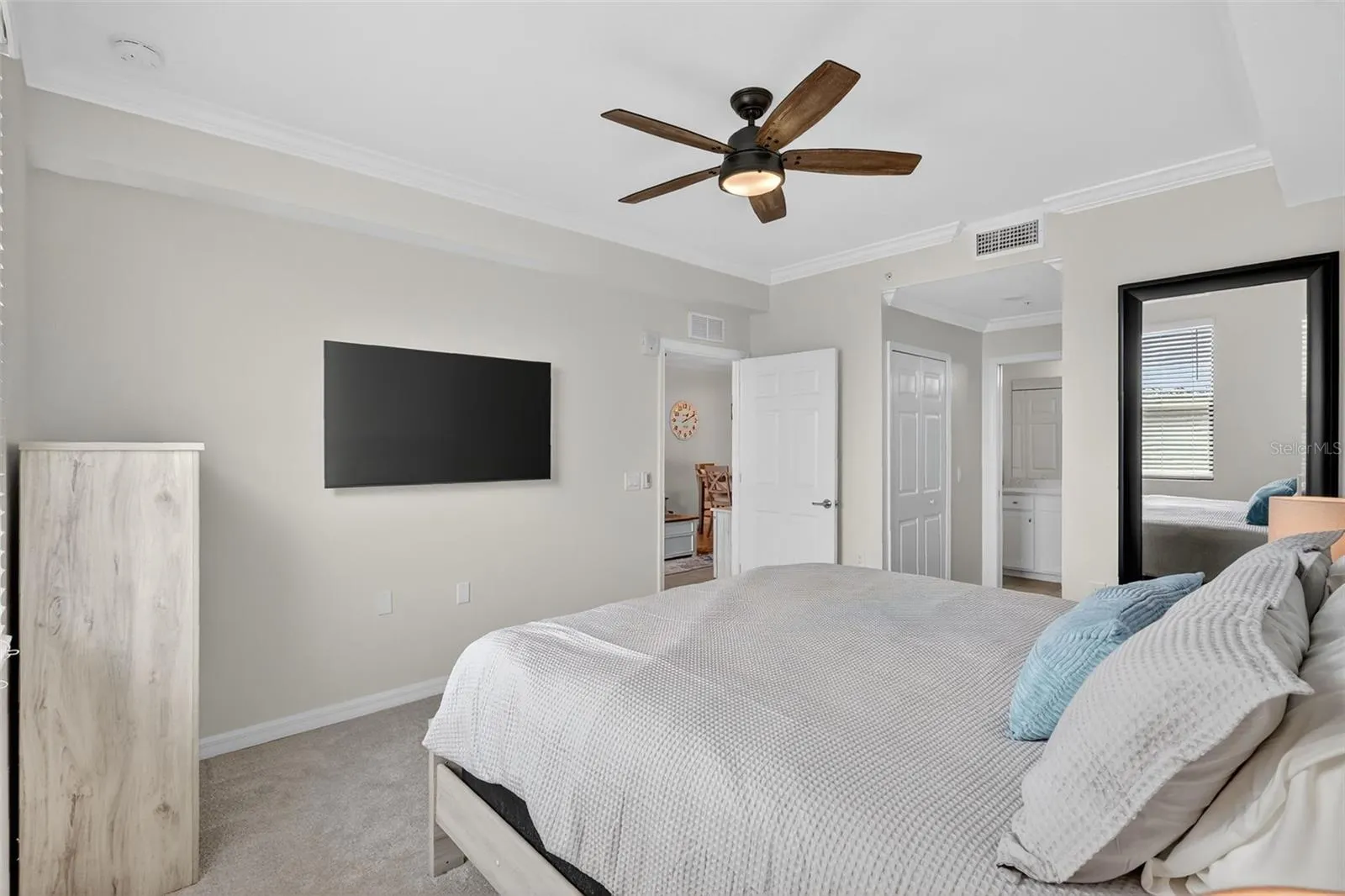 17810 GAWTHROP DR #305, #305