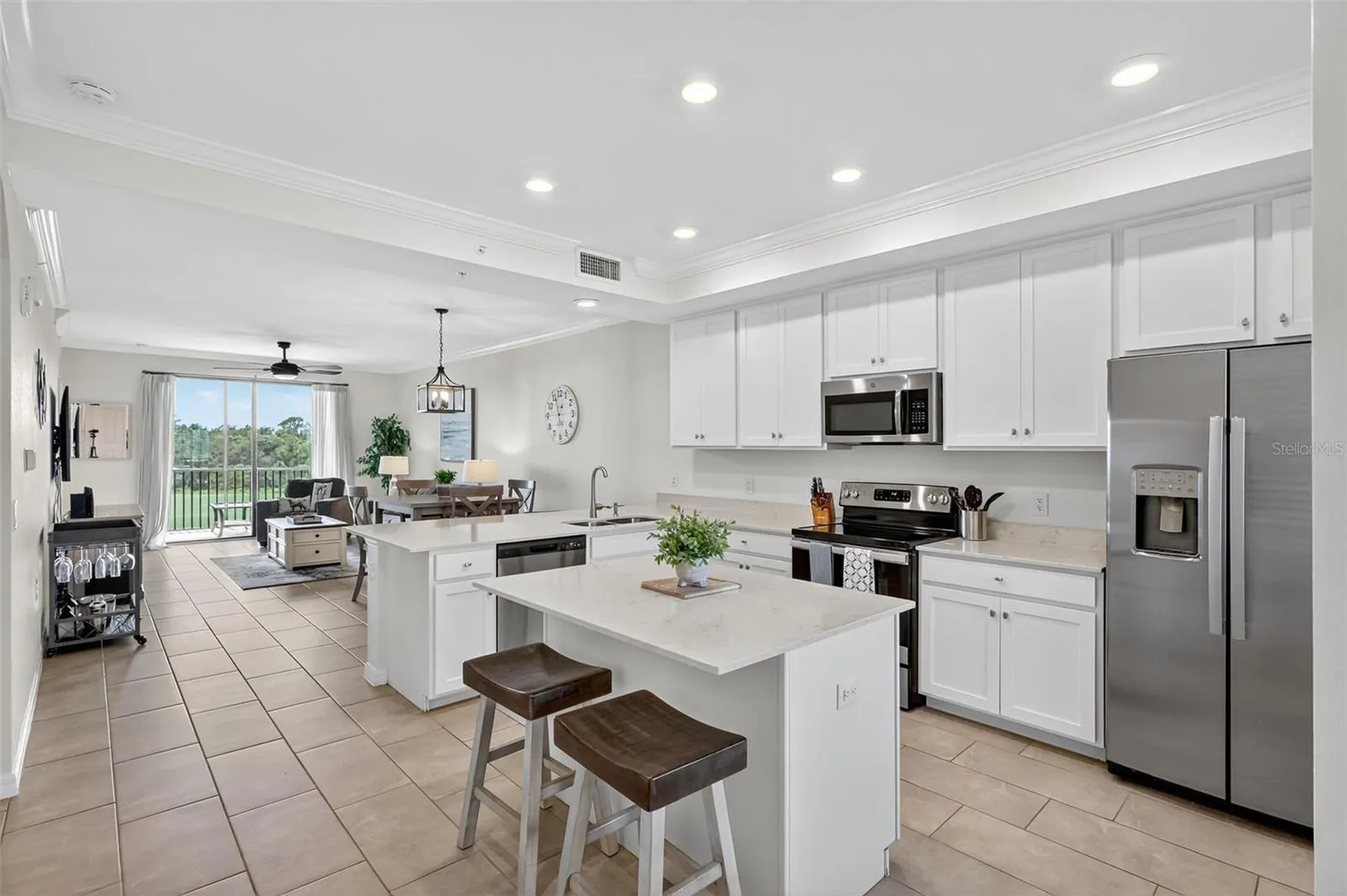 17810 GAWTHROP DR #305, #305