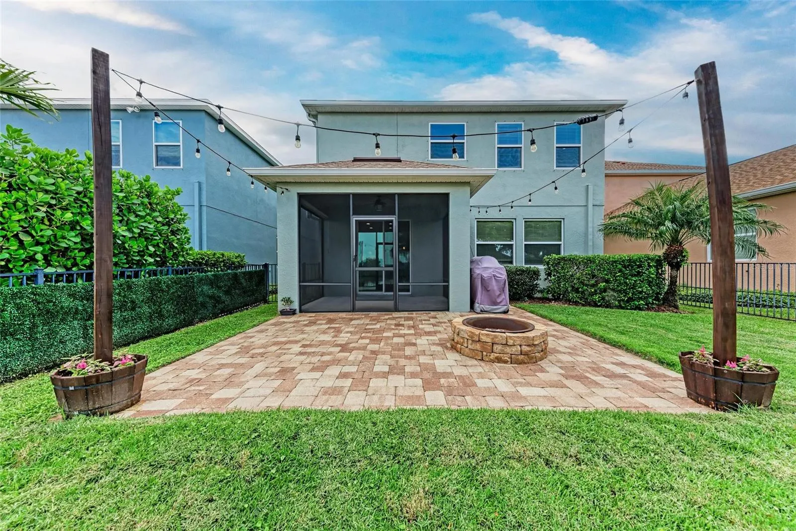 8342 NANDINA DR