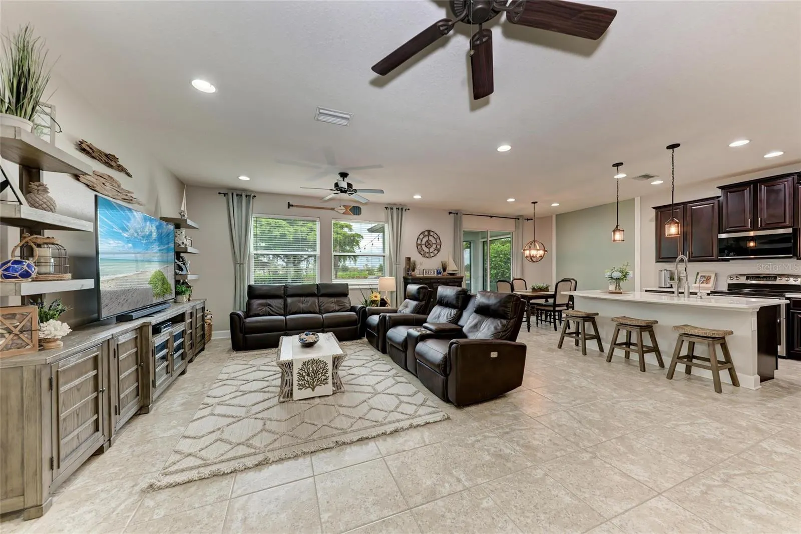 8342 NANDINA DR