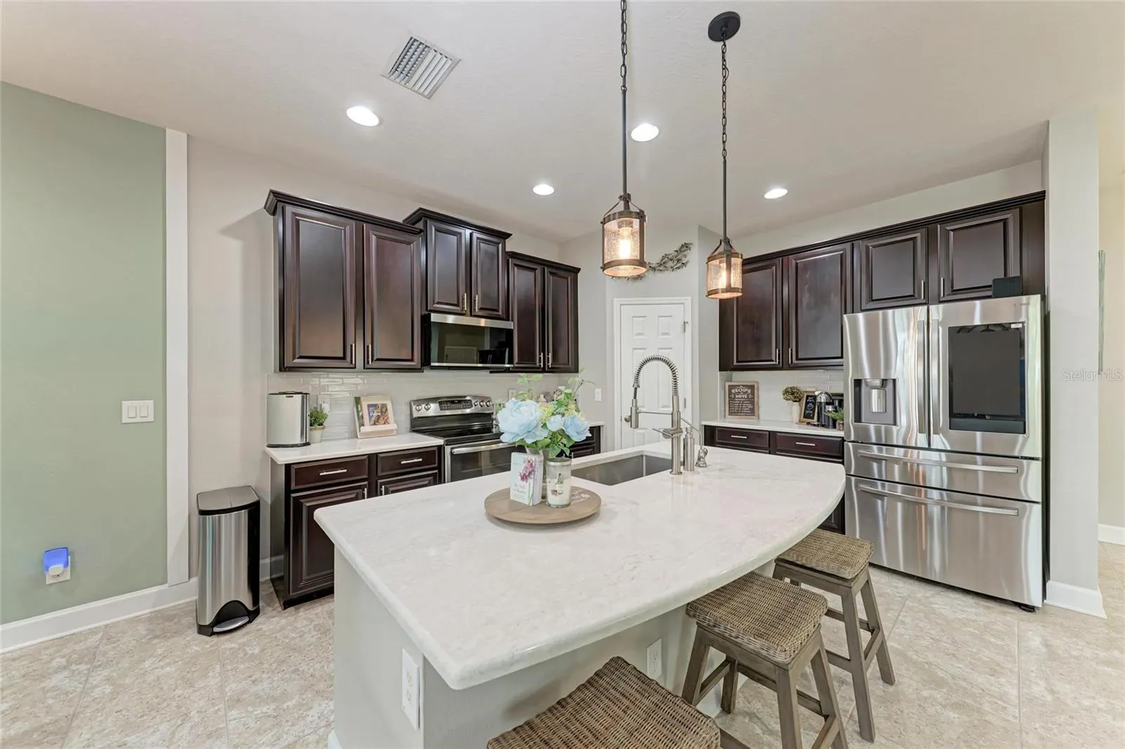 8342 NANDINA DR