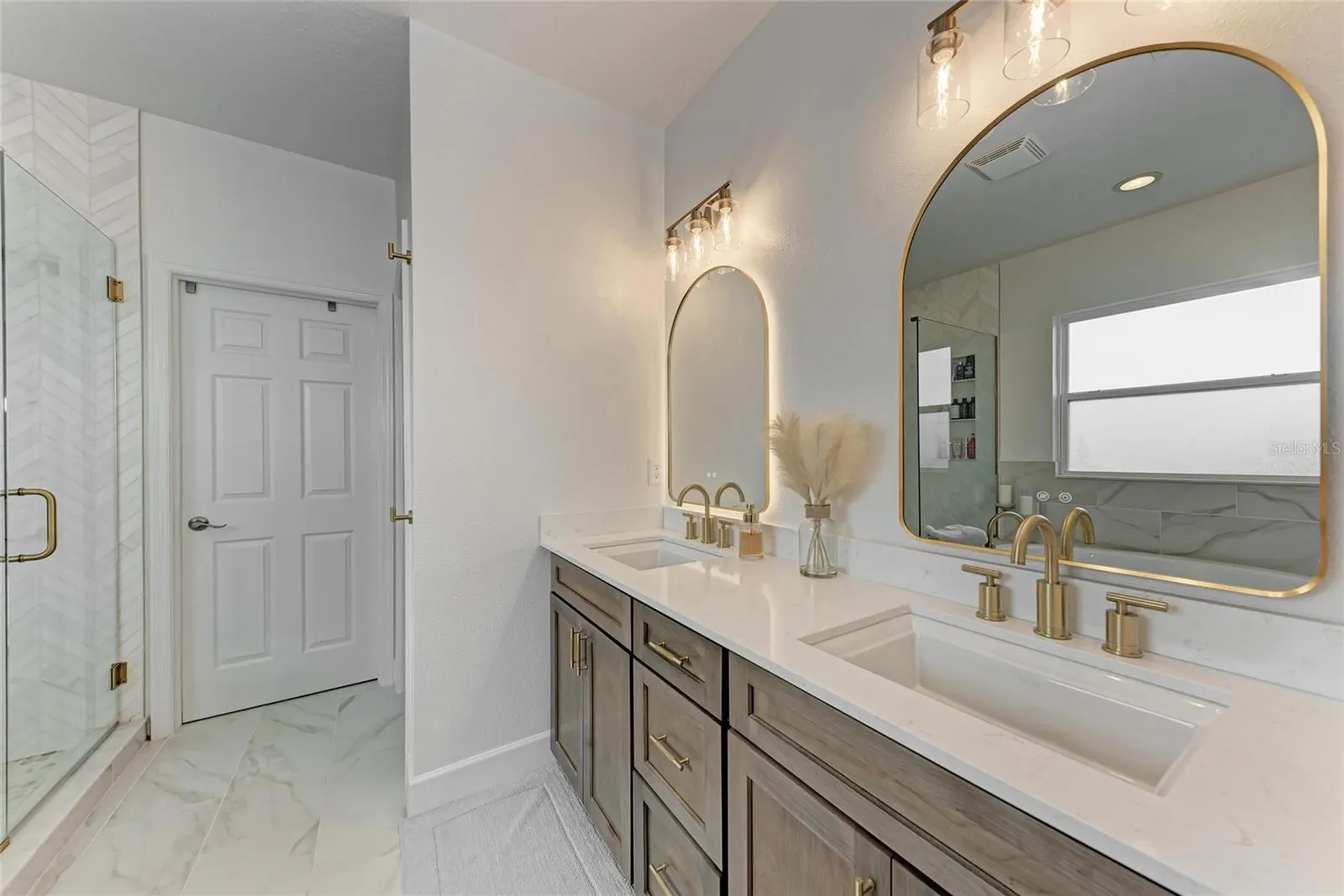 8342 NANDINA DR