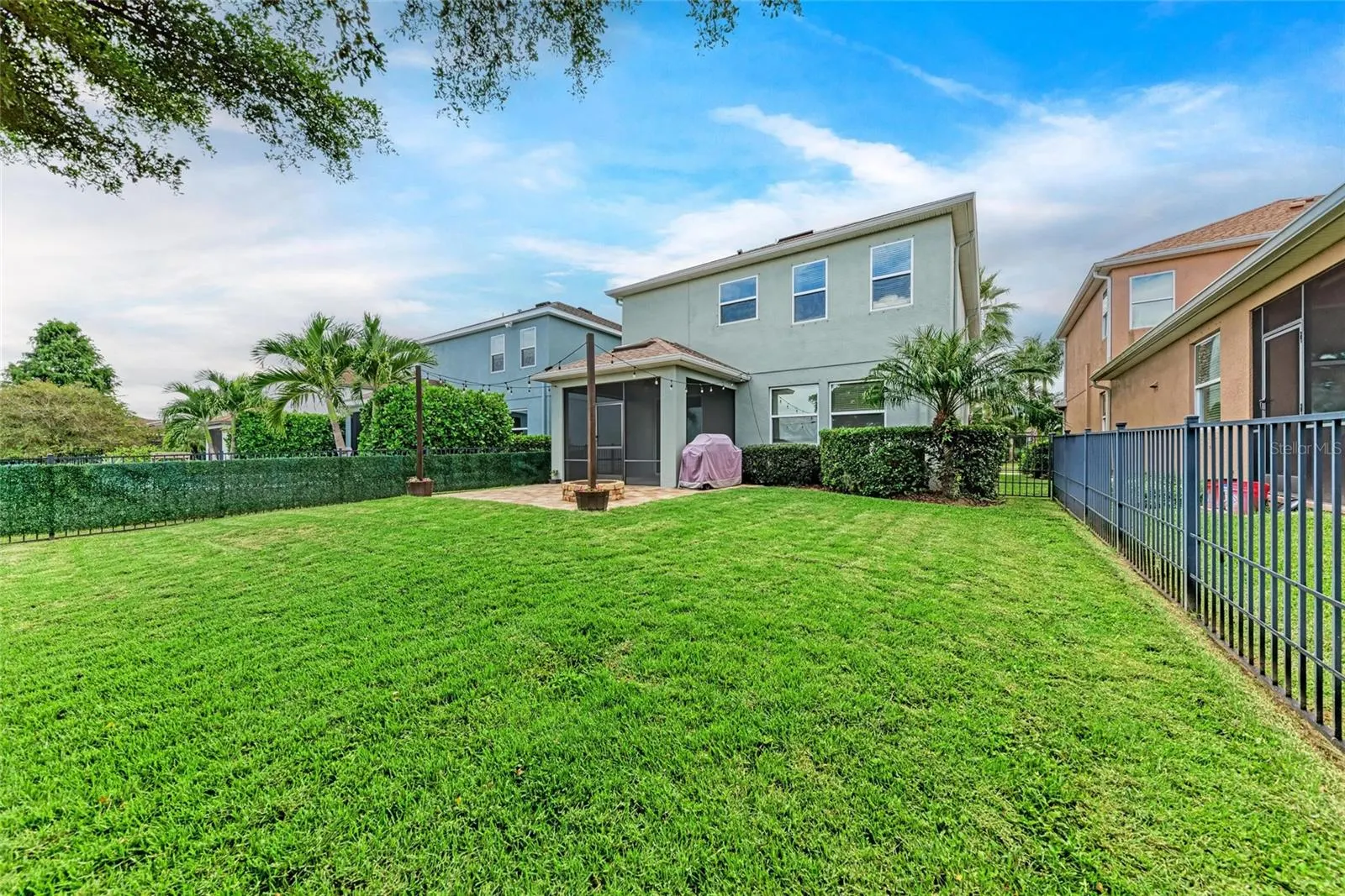 8342 NANDINA DR