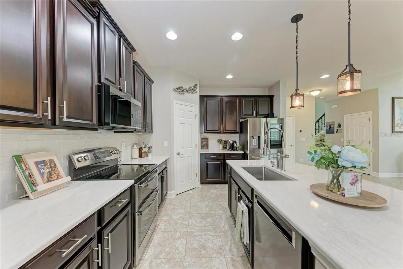 8342 NANDINA DR