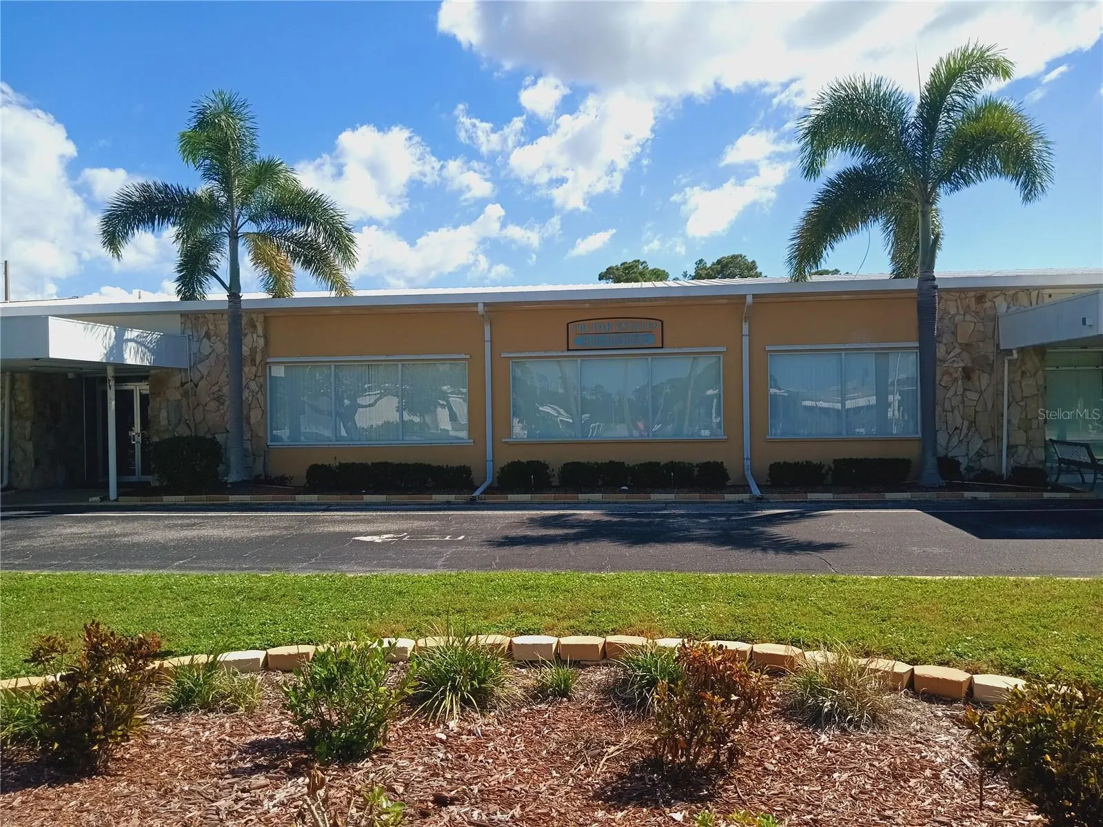 5007 BOCA RATON AVE