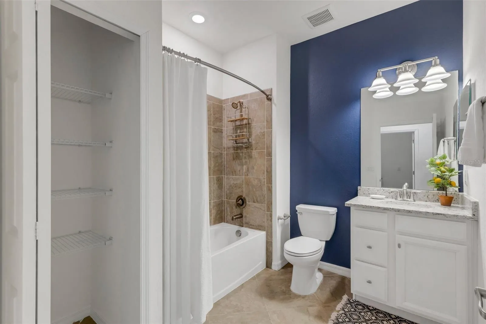 17607 GAWTHROP DR #103, #103