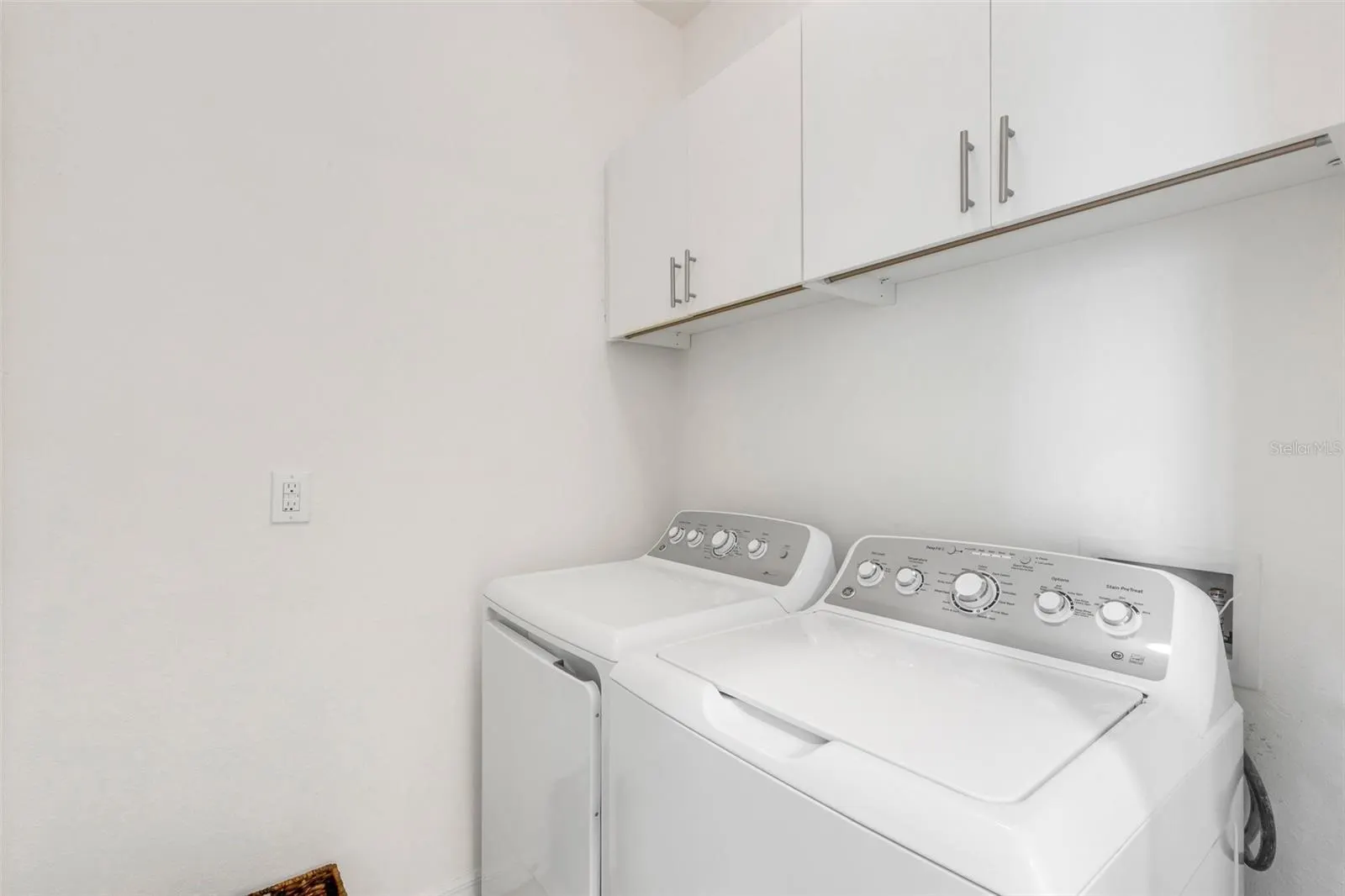 17607 GAWTHROP DR #103, #103