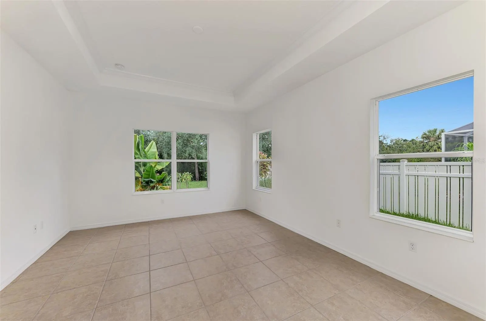 1434 BLUE HORIZON CIR