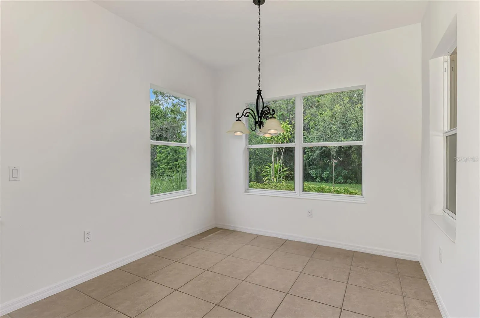 1434 BLUE HORIZON CIR
