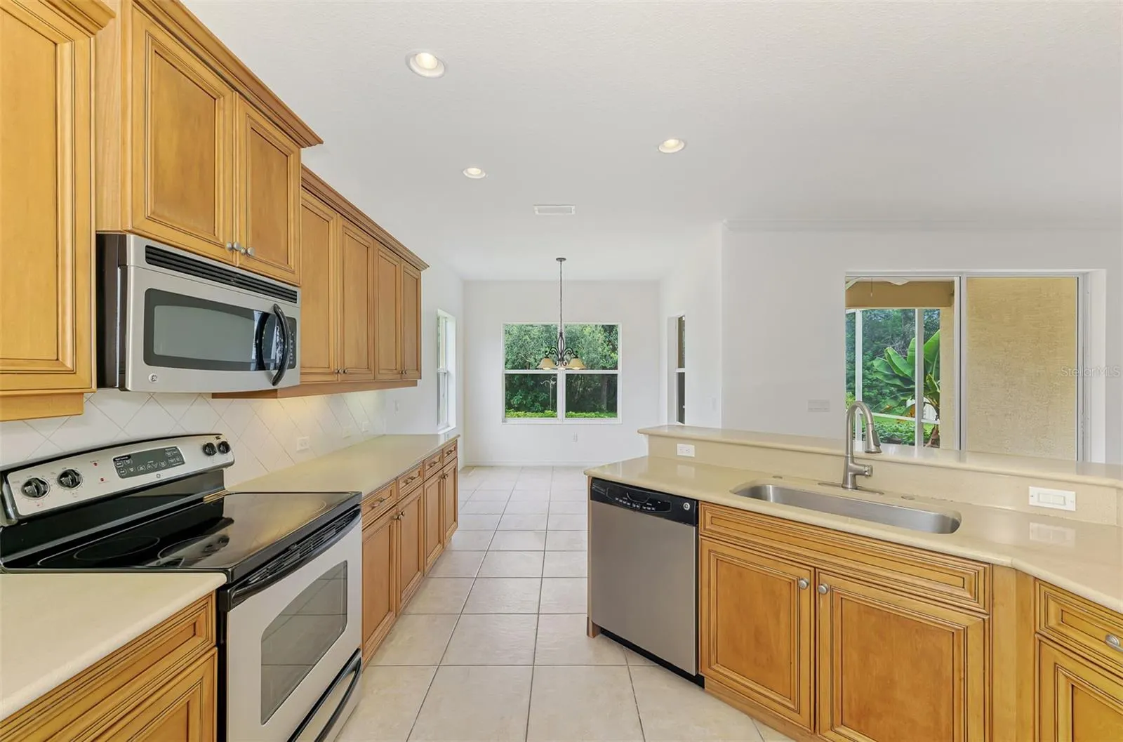 1434 BLUE HORIZON CIR