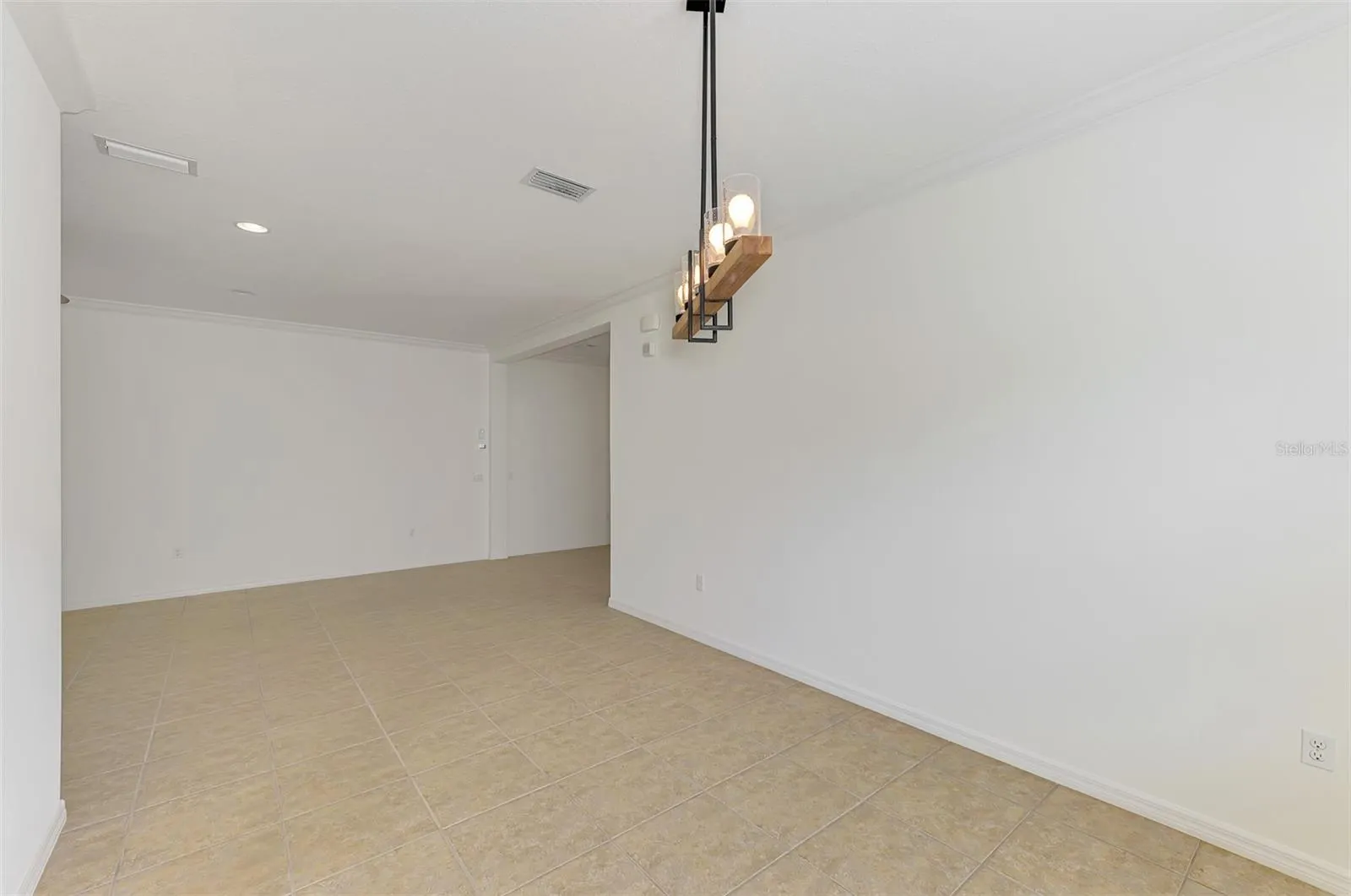 1434 BLUE HORIZON CIR