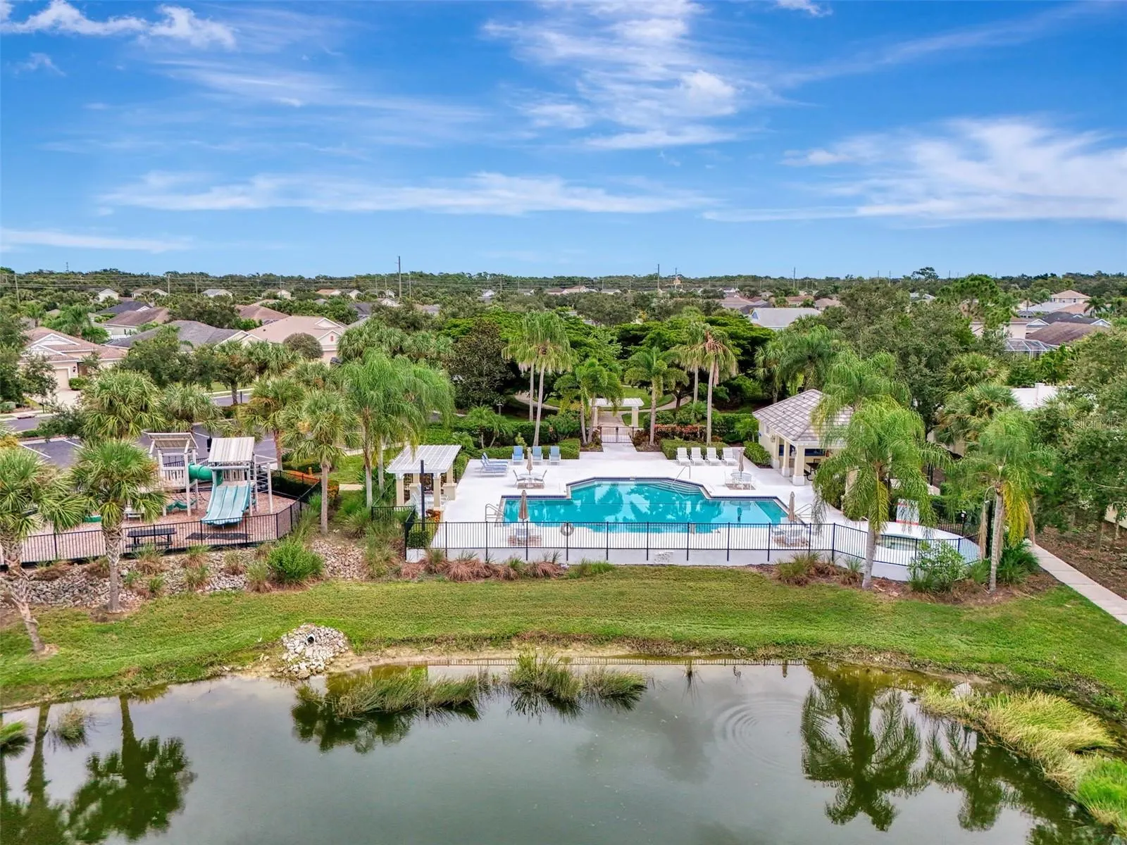 1434 BLUE HORIZON CIR