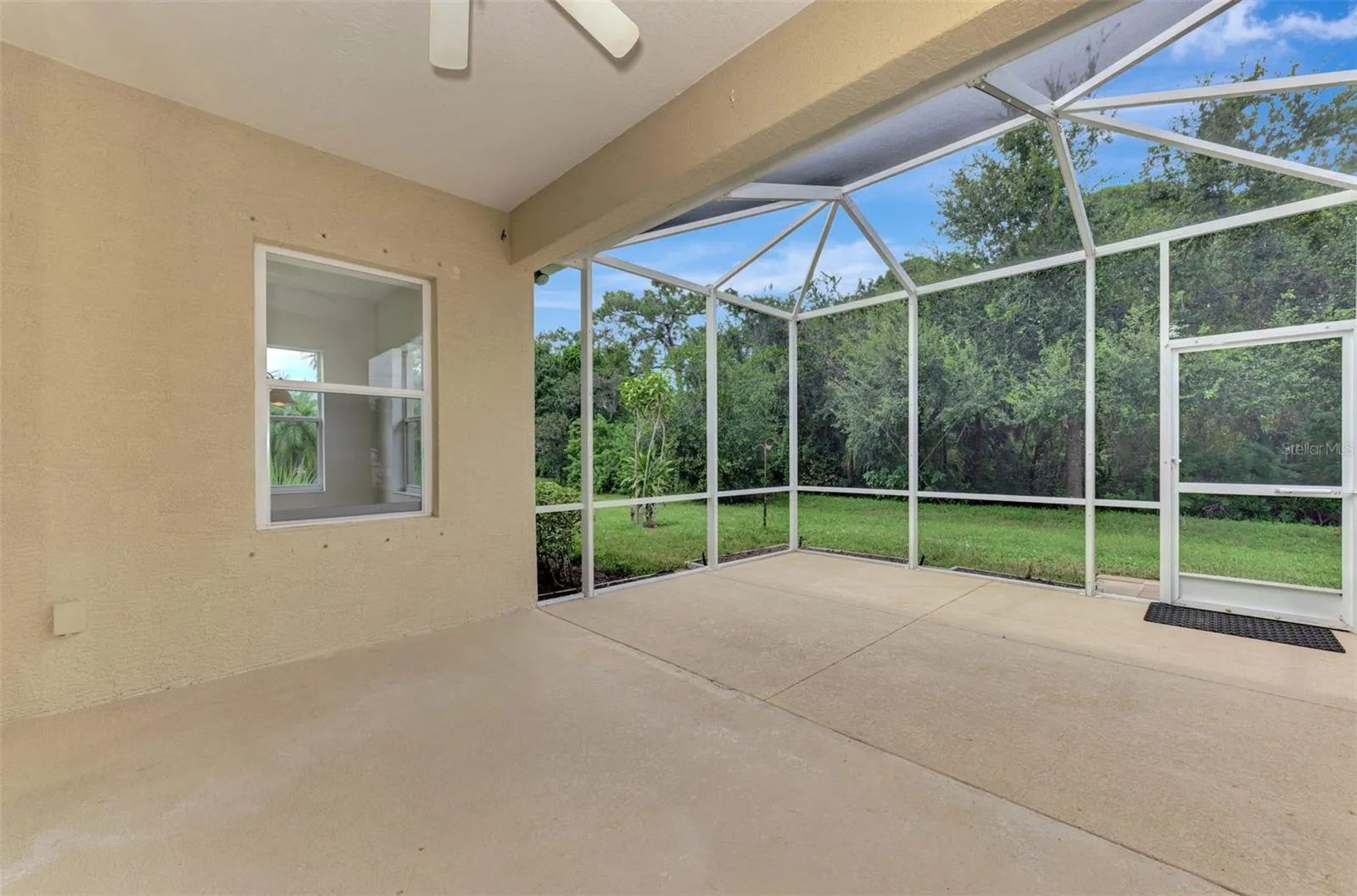 1434 BLUE HORIZON CIR