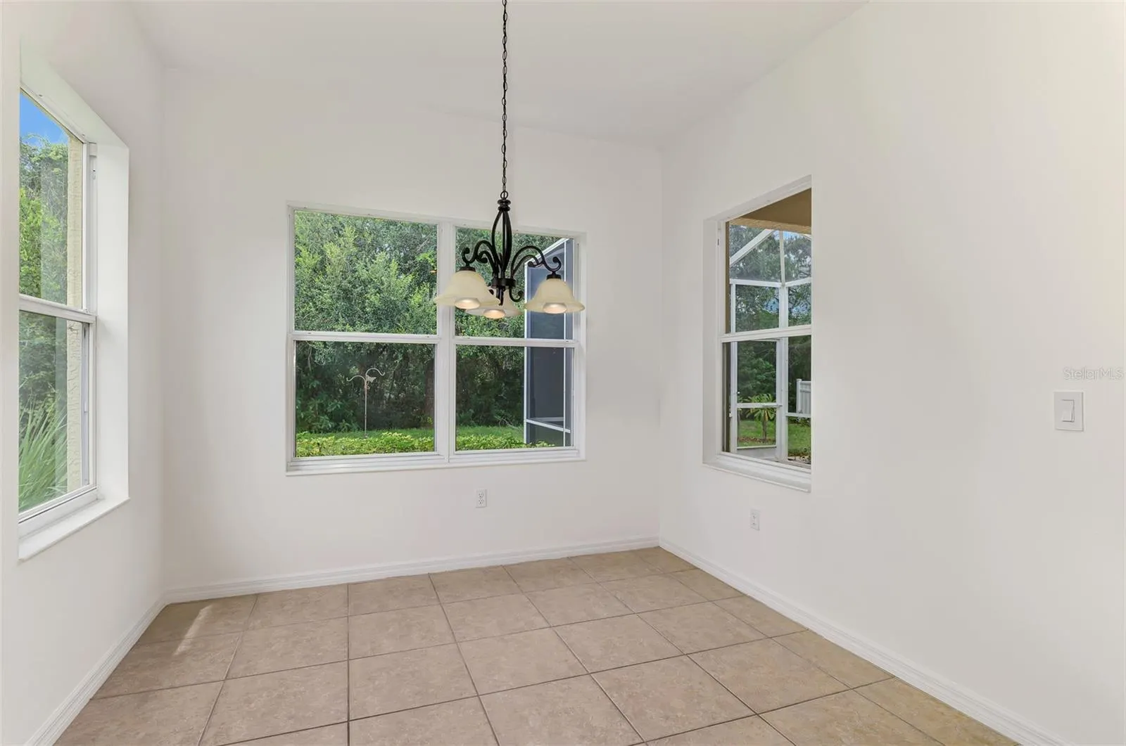 1434 BLUE HORIZON CIR