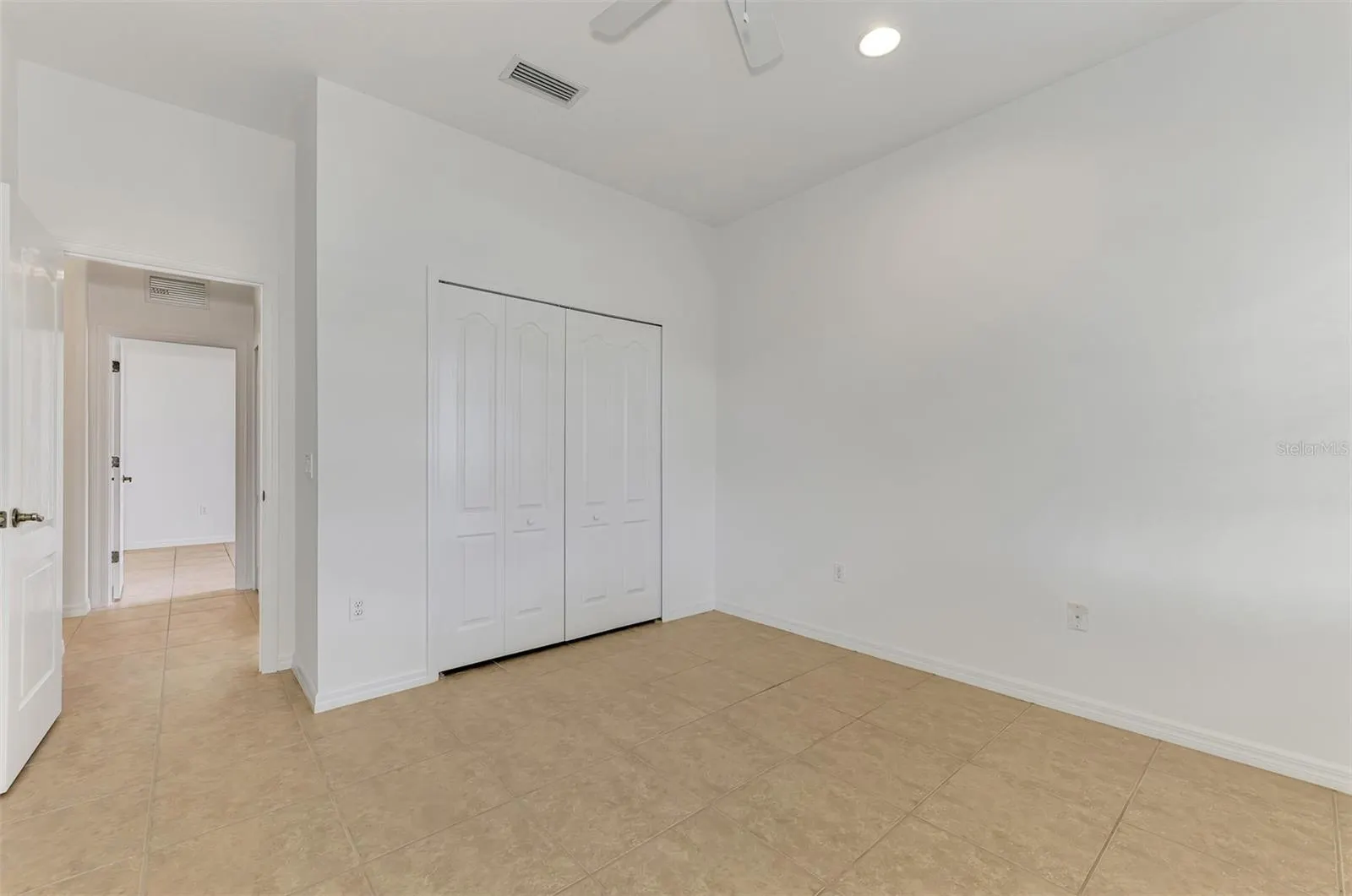 1434 BLUE HORIZON CIR