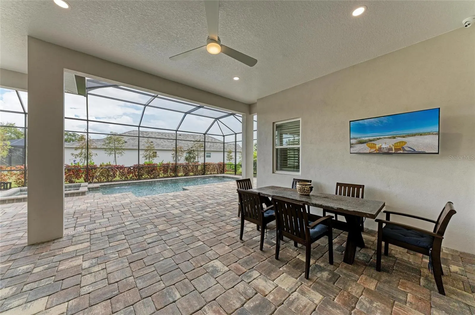 990 SEASCAPE PL