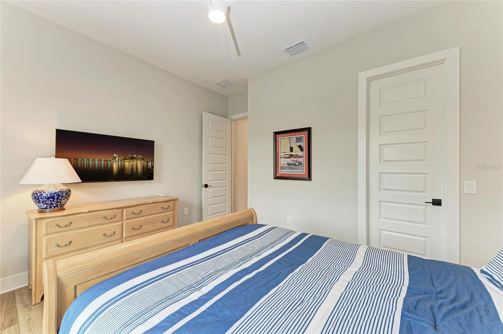 990 SEASCAPE PL