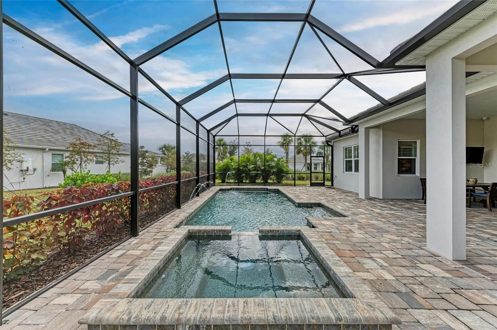 990 SEASCAPE PL