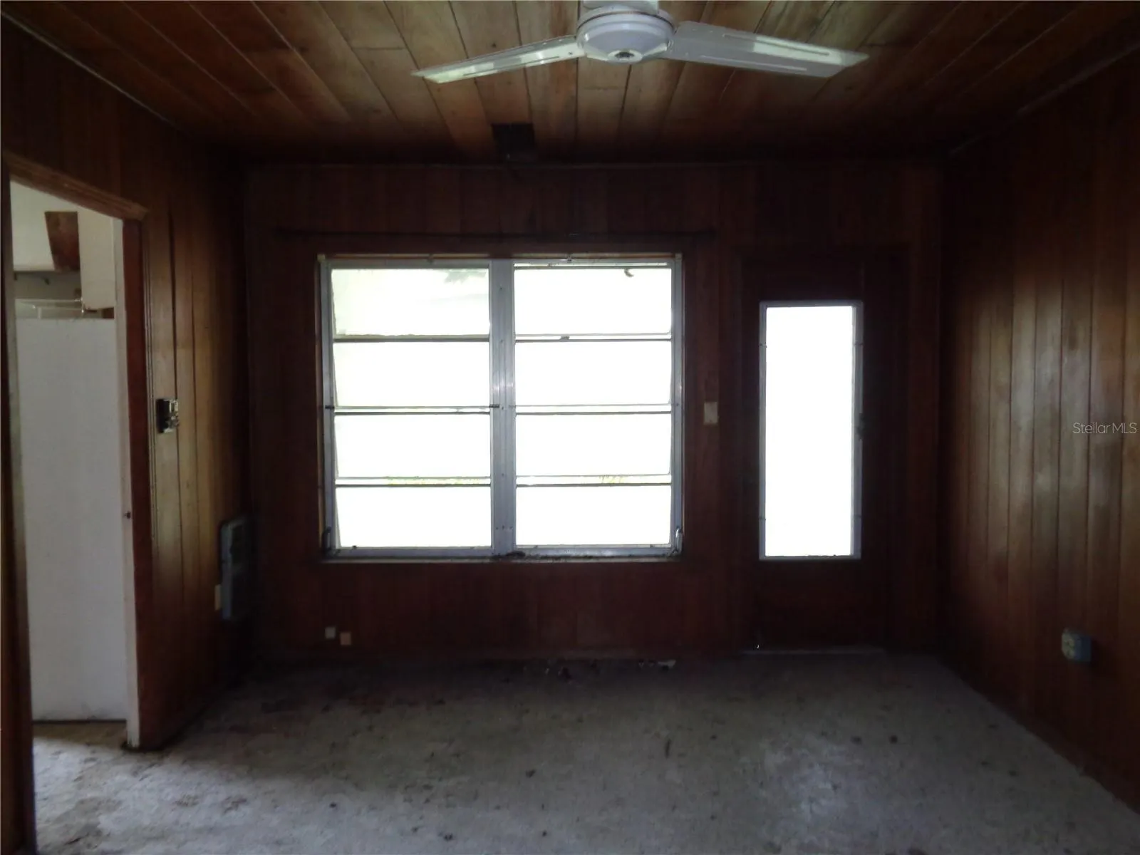 111 RIVERVIEW DRIVE S