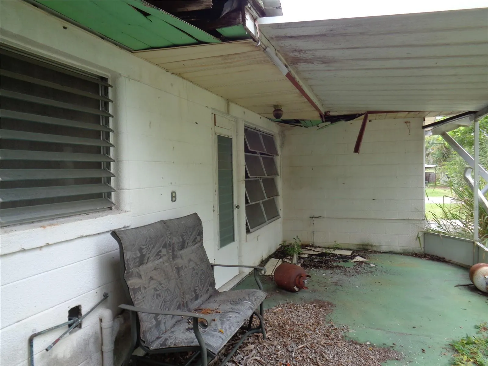 111 RIVERVIEW DRIVE S