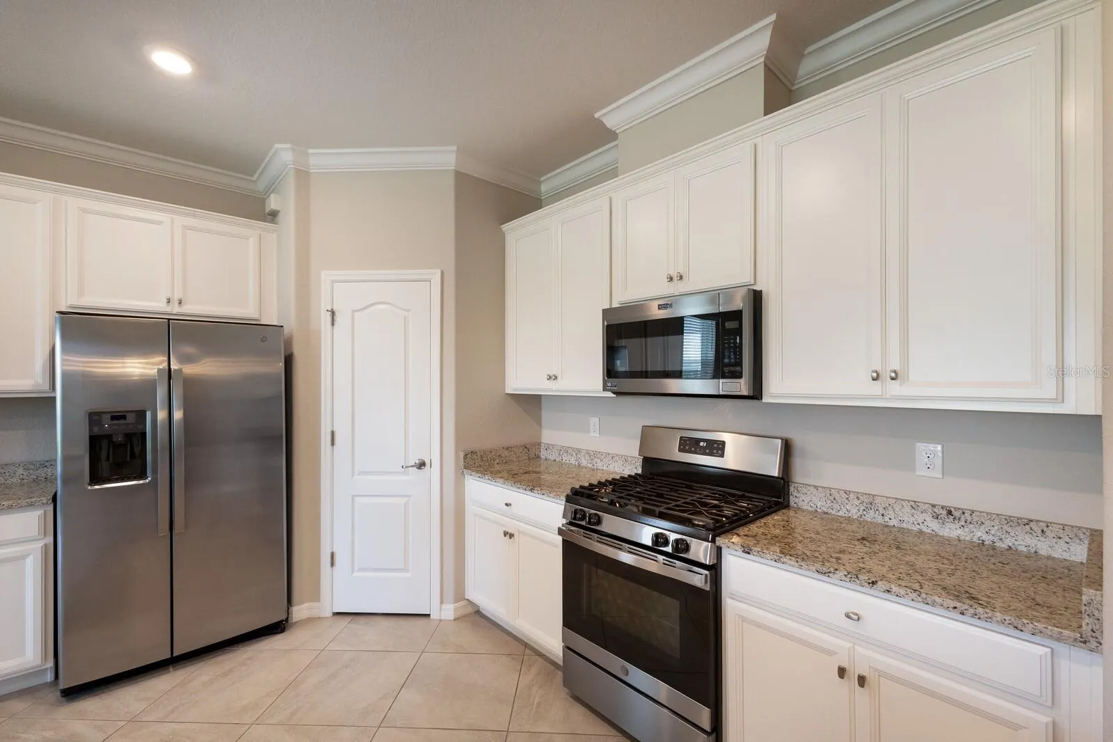 2607 AVOLET CT