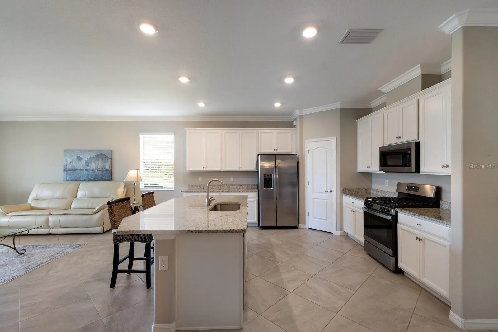 2607 AVOLET CT