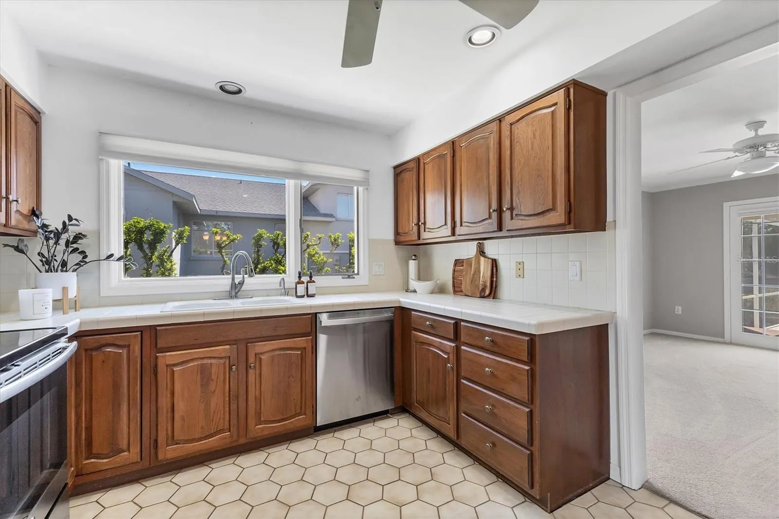 3808 EL CONQUISTADOR PKWY