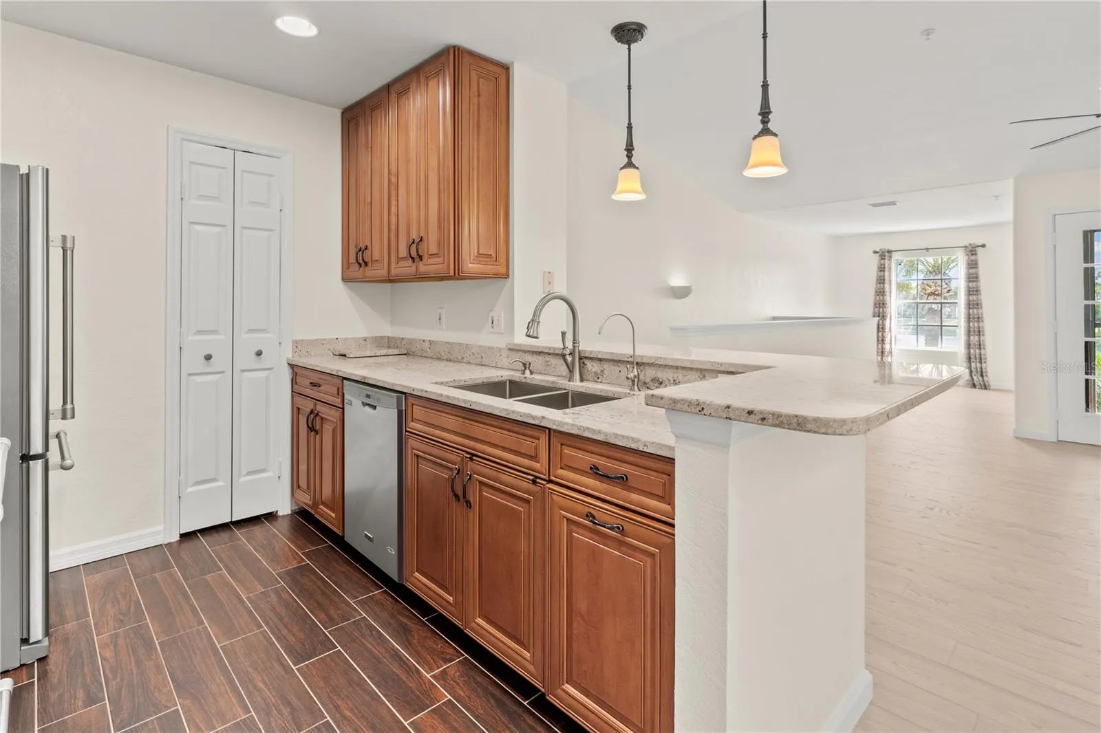 8911 MANOR LOOP #208, #208