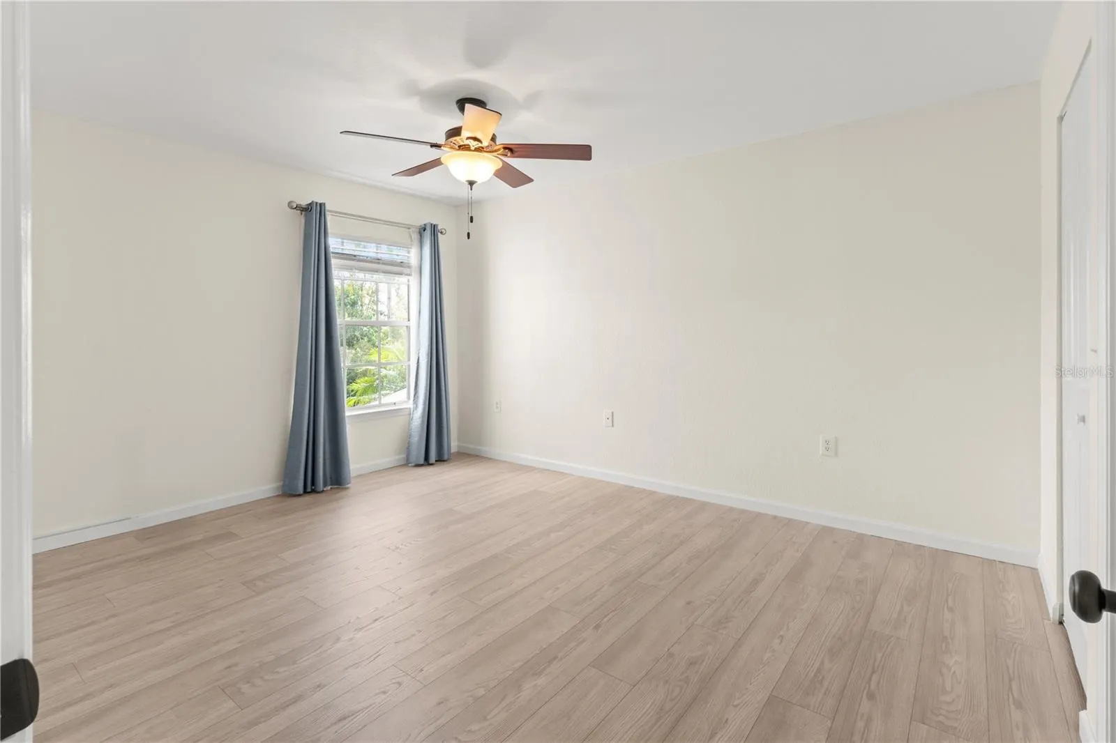 8911 MANOR LOOP #208, #208