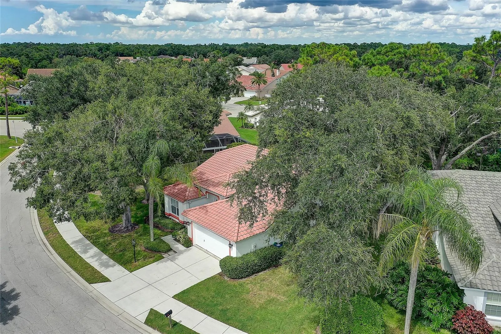 4443 DEL SOL BLVD S
