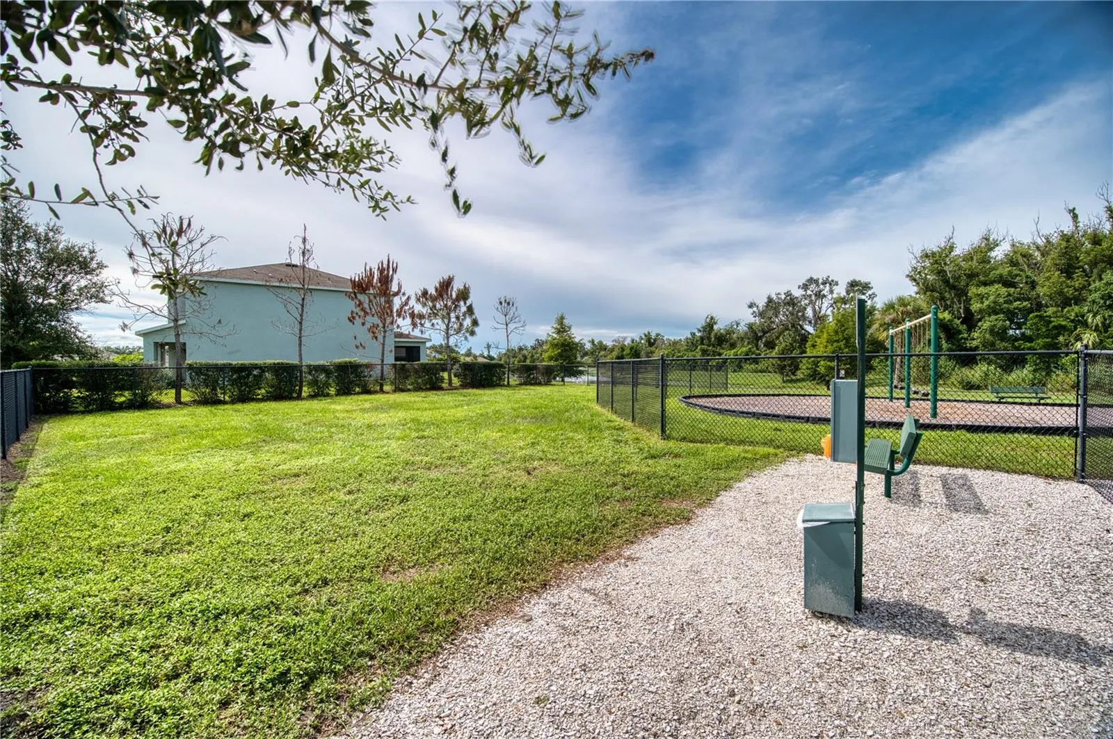 16705 SOUTHERN OAKS TRL