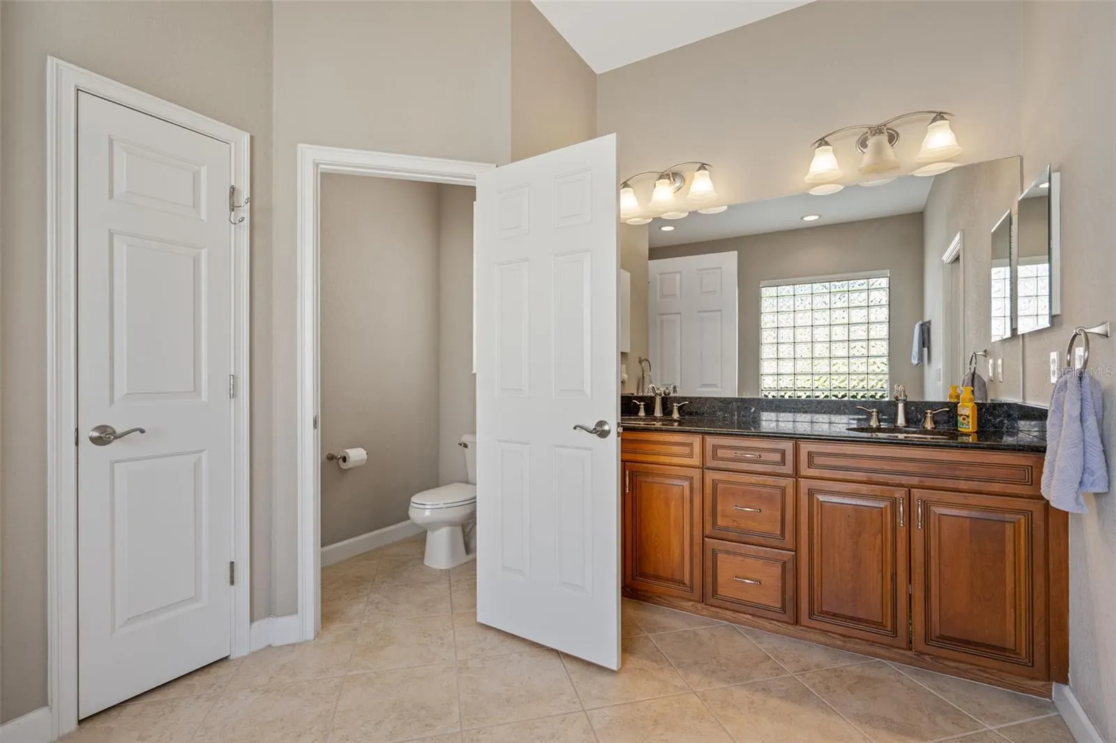 217 MARTELLAGO DR