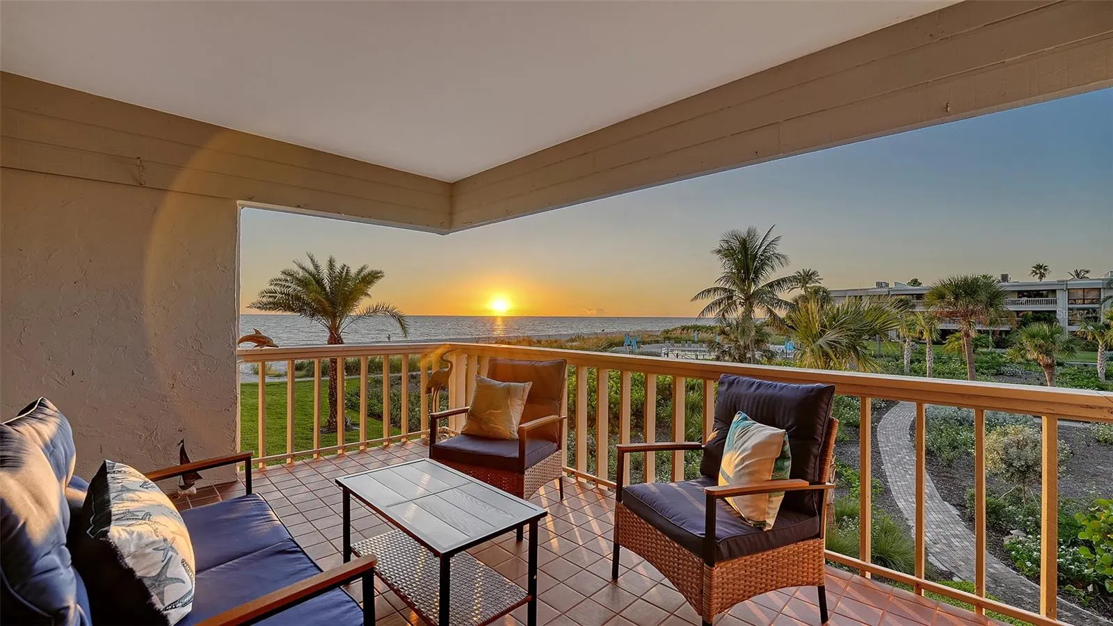 5757 GULF OF MEXICO DR #204, #204